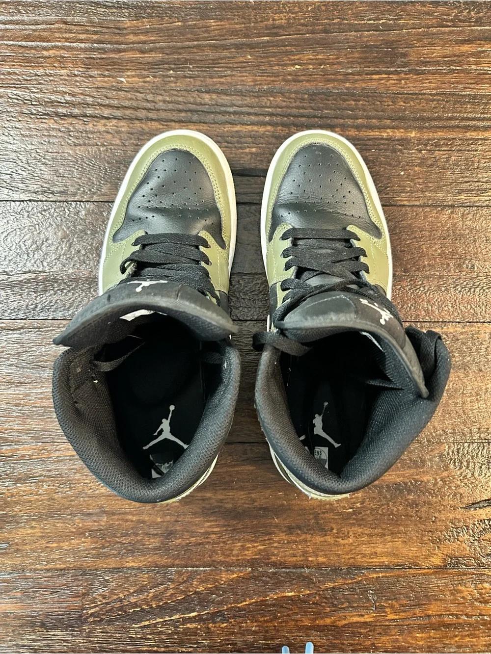 Nike Air Jordan 1 Mid Black White Medium Olive DQ8426-092- Sequoia